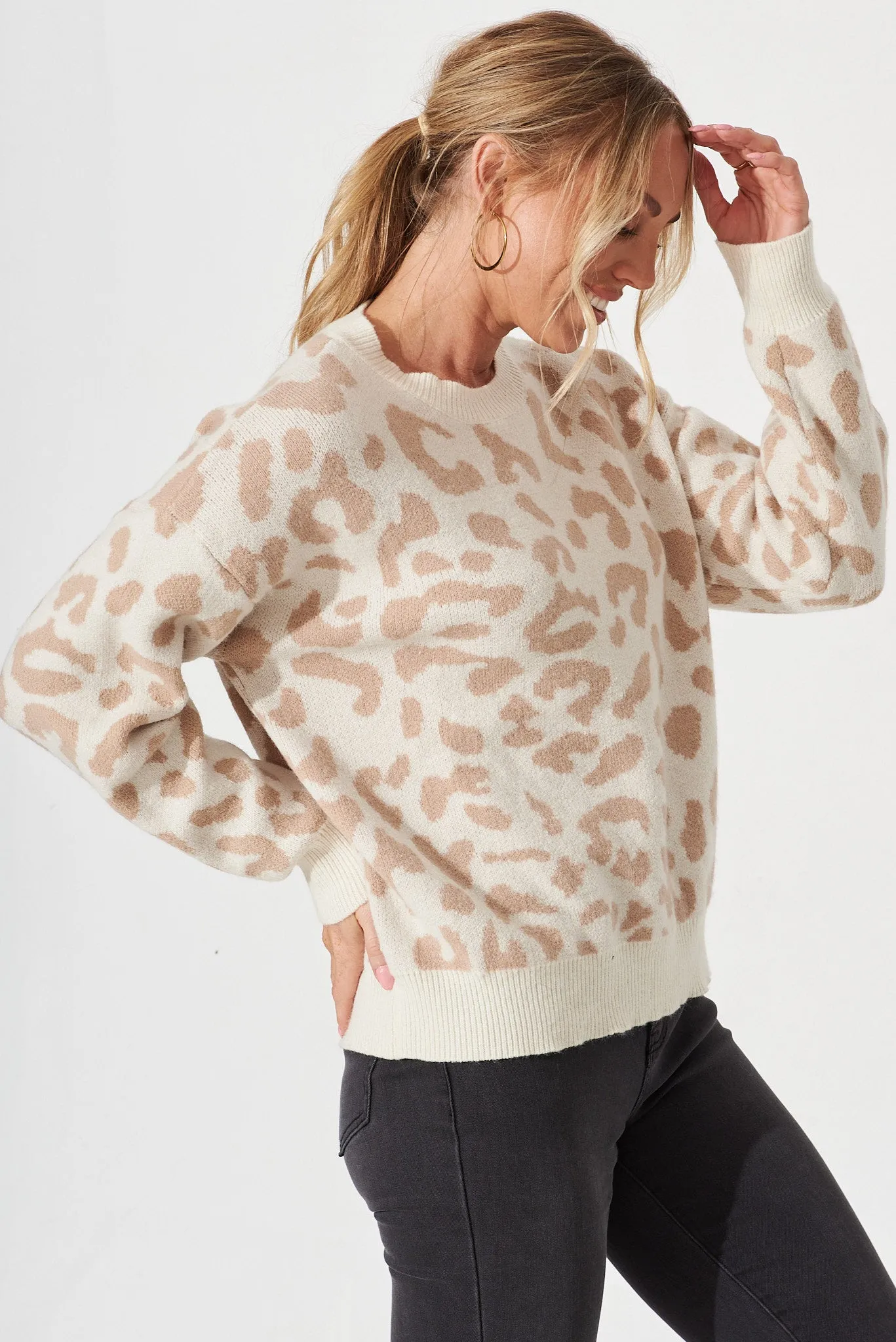 Fairlop Knit In Beige With Brown Leopard Wool Blend