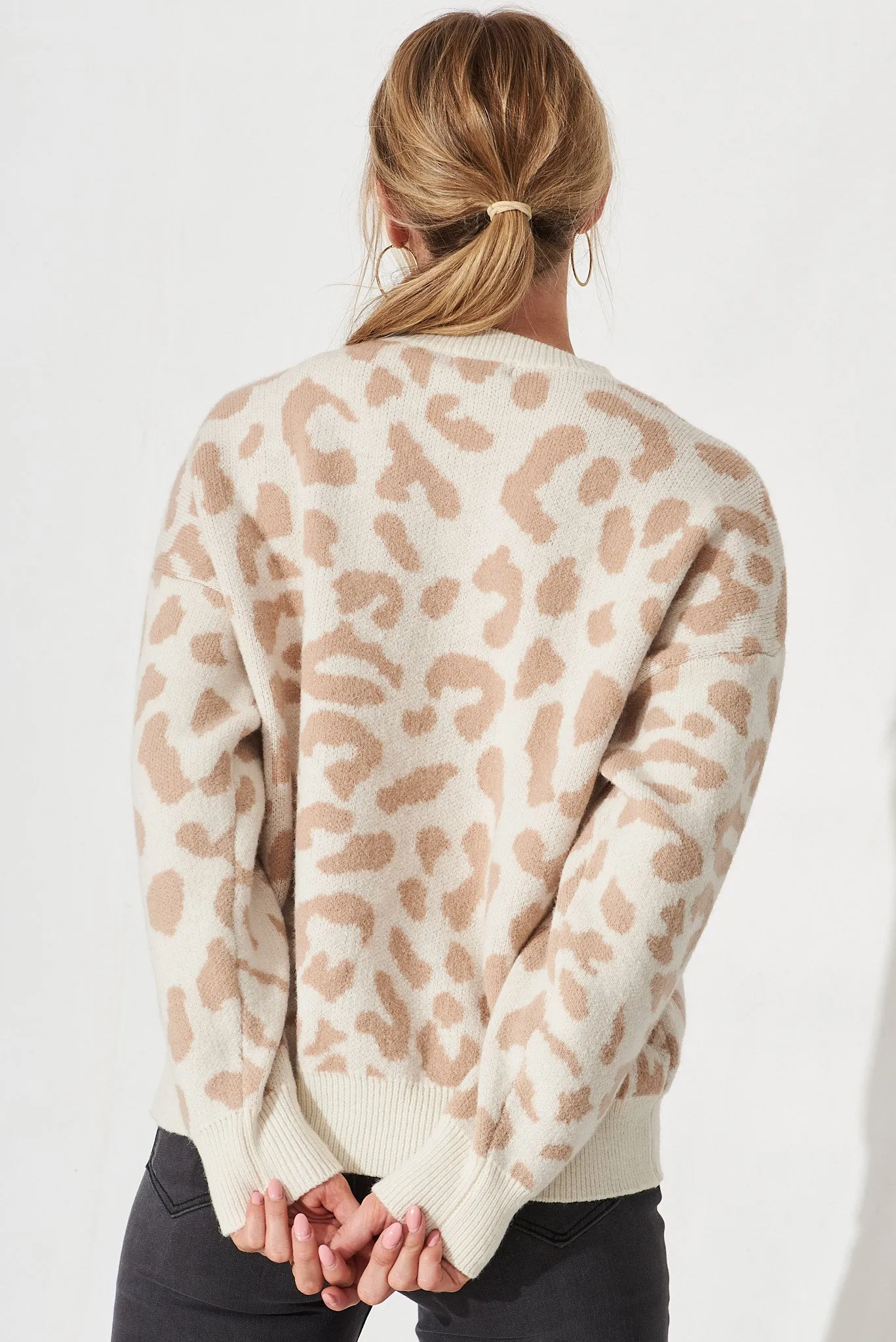 Fairlop Knit In Beige With Brown Leopard Wool Blend