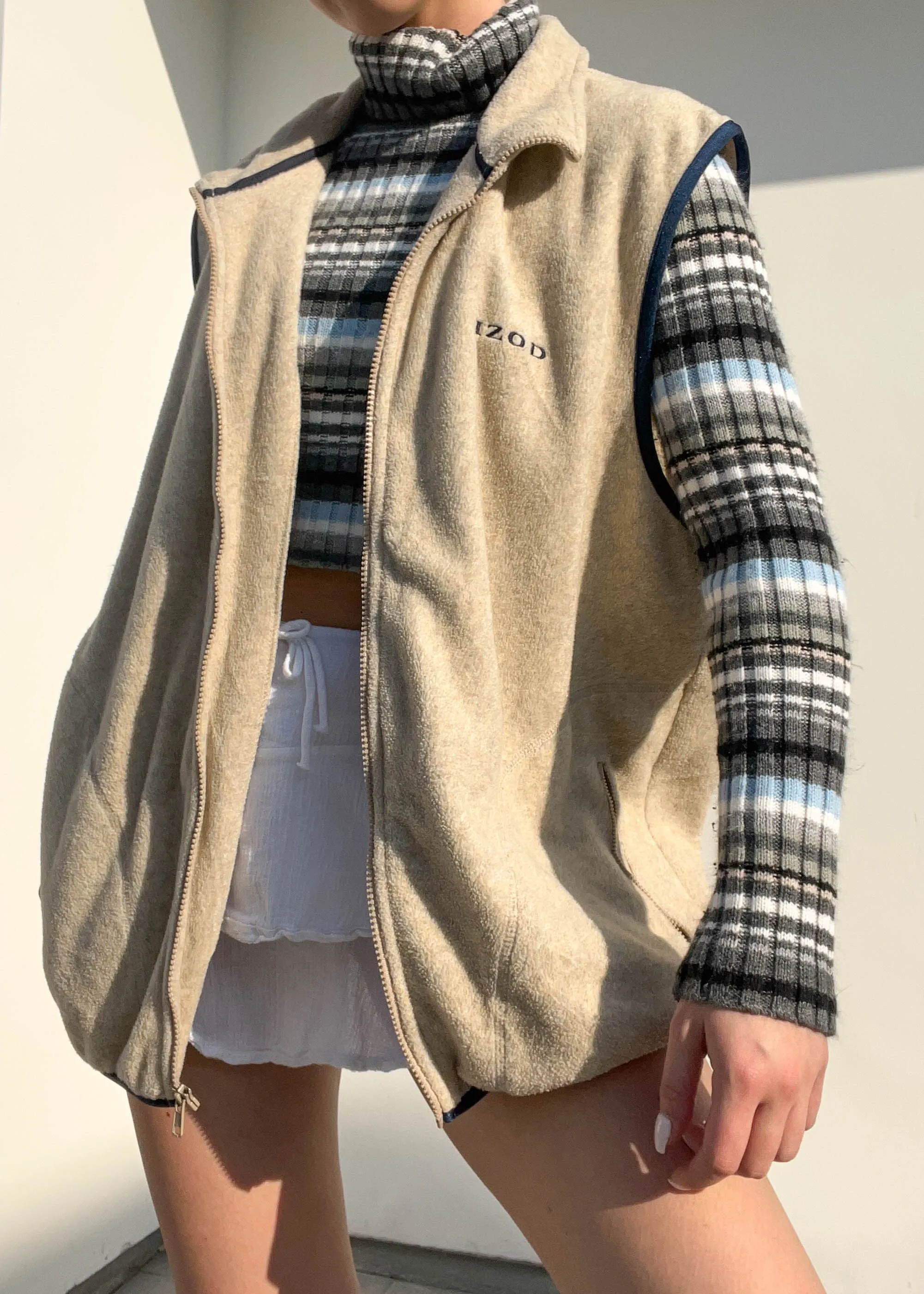 Izod 90's Fleece Vest (L-XL)